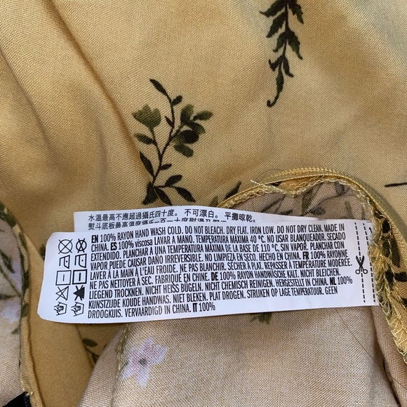 Yellow patterned jumpsuit / romper - Picture 5 of 7